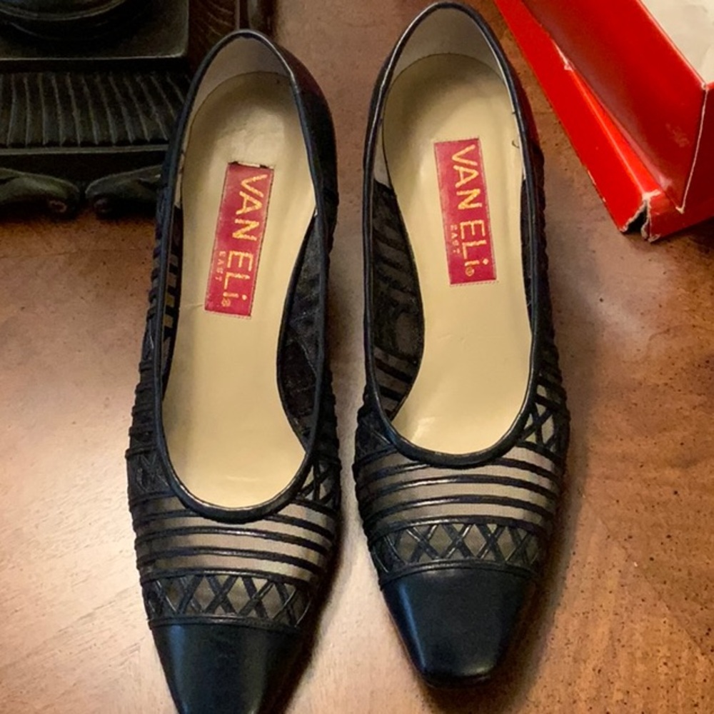 Navy Kid Mesh Pumps